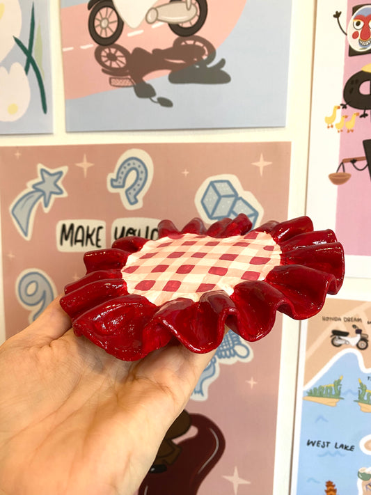 Ruffle Heart | Ceramic Ashtray